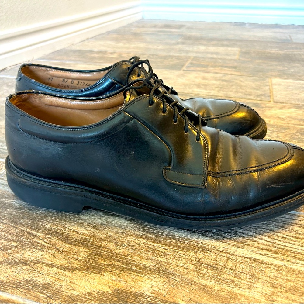 Johnson And Murphy Black Leather Oxfords Split Toe Loafers Men's 11 Rubber Sole